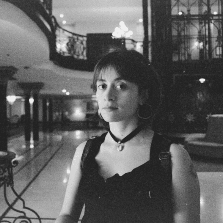 Iovanka Arróniz, docente de Arte7